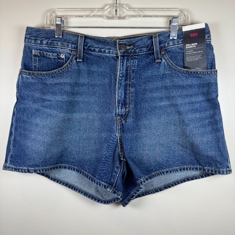 Levi’s 80s Mom Denim Jean Shorts Size 32 High Rise  Relaxed Hip New With Tags